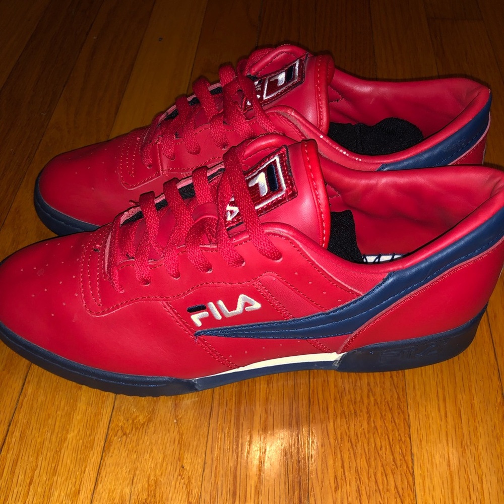 Flia Sneakers